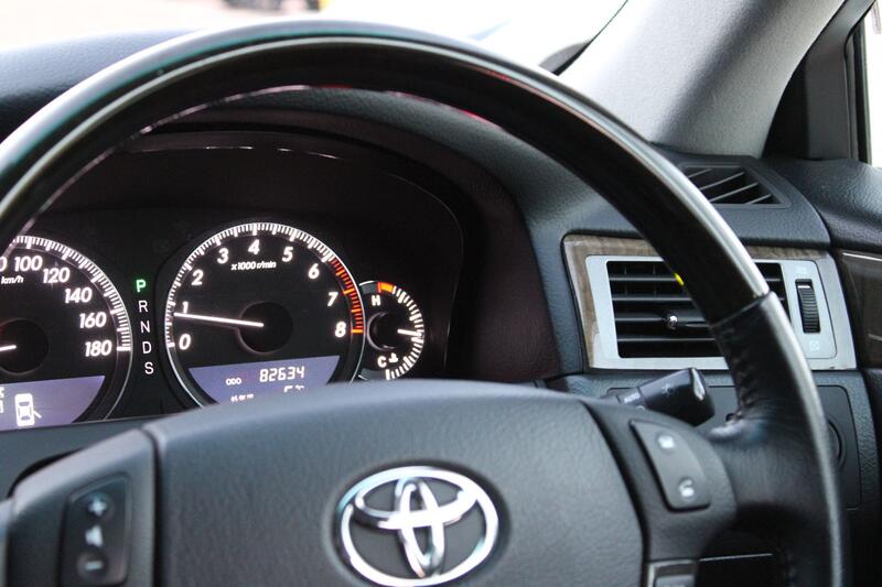 TOYOTA CROWN