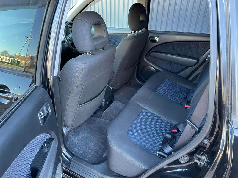 MITSUBISHI AIRTREK
