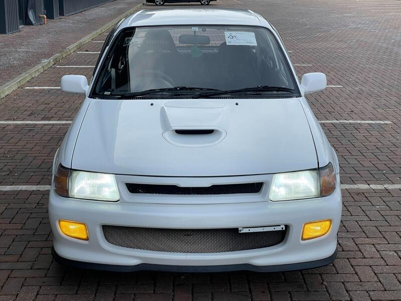 TOYOTA STARLET