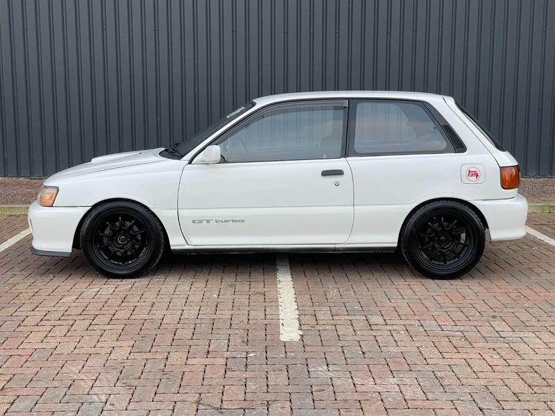 TOYOTA STARLET