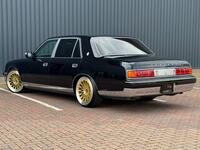 TOYOTA CENTURY