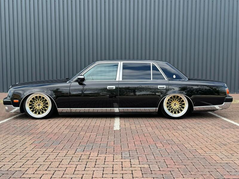 TOYOTA CENTURY