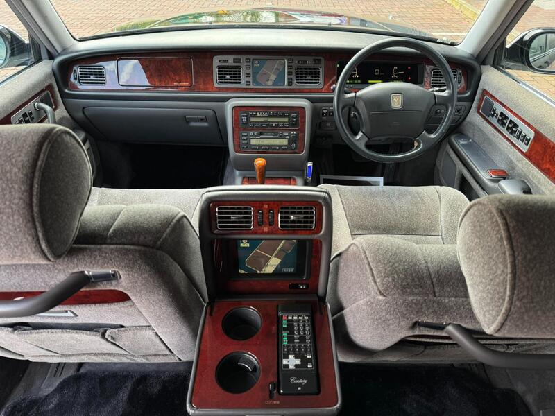 TOYOTA CENTURY