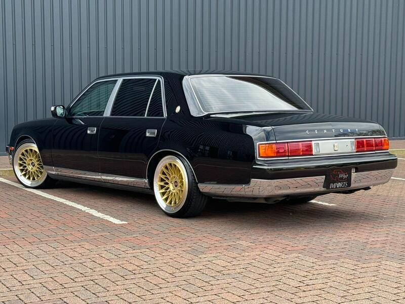 TOYOTA CENTURY