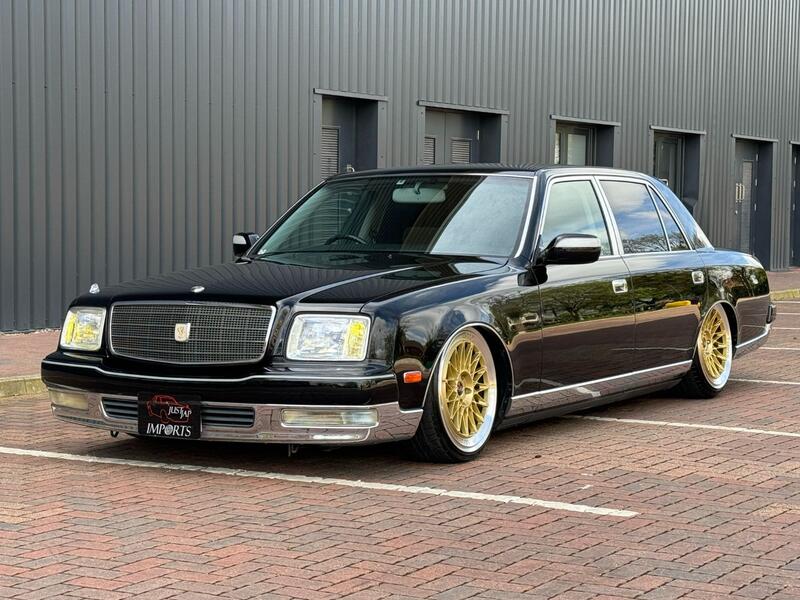 TOYOTA CENTURY