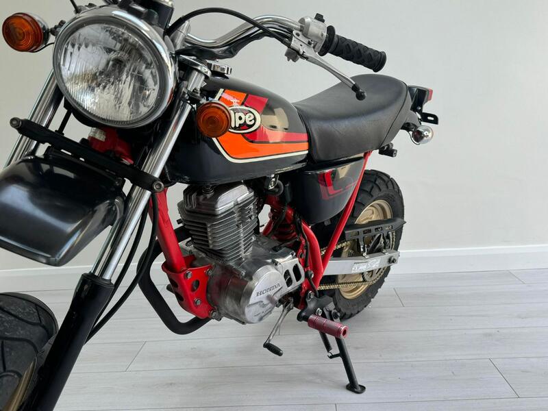 HONDA APE