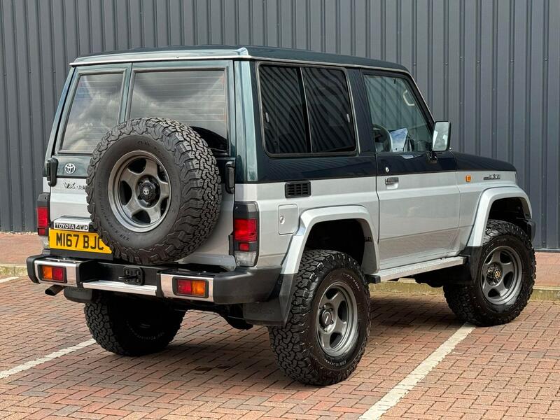 TOYOTA LAND CRUISER