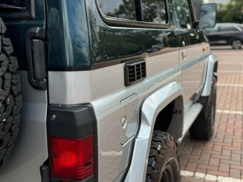 TOYOTA LAND CRUISER