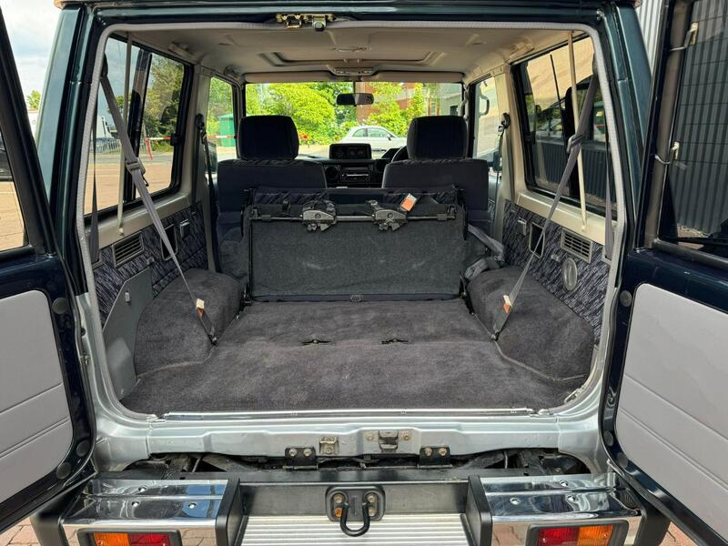TOYOTA LAND CRUISER