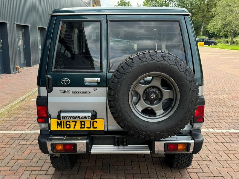 TOYOTA LAND CRUISER