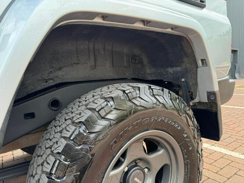 TOYOTA LAND CRUISER