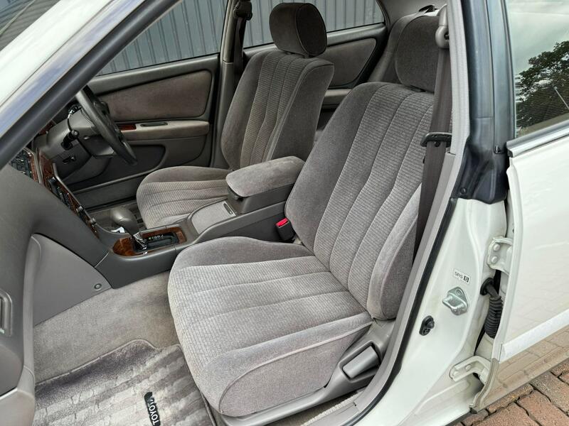 TOYOTA CHASER