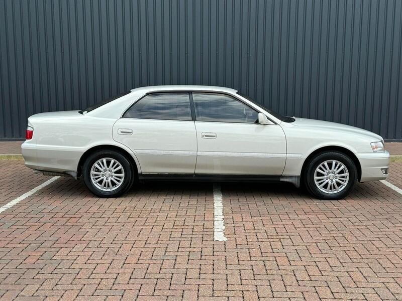 TOYOTA CHASER