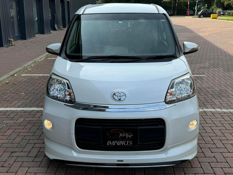 TOYOTA PORTE