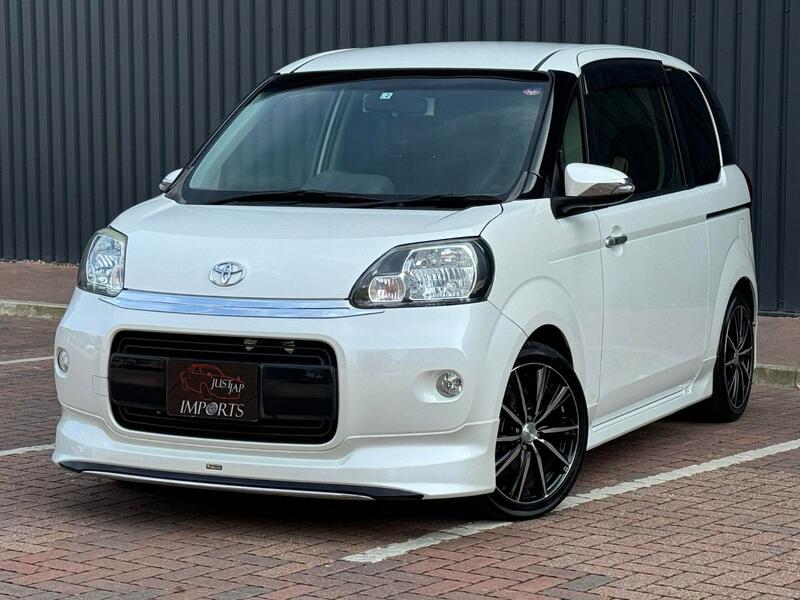TOYOTA PORTE