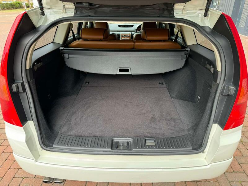 NISSAN STAGEA