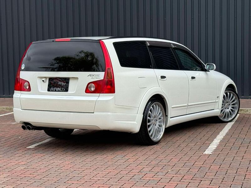 NISSAN STAGEA