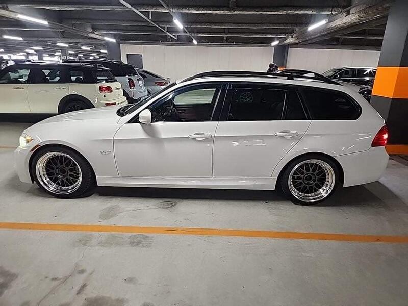 BMW 3 SERIES