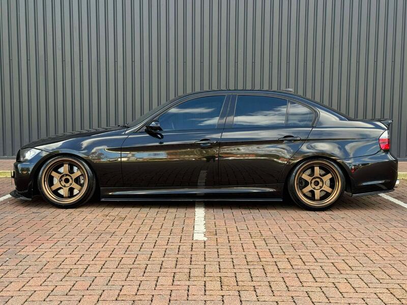 BMW 3 SERIES