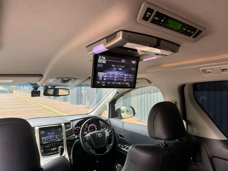 TOYOTA VELLFIRE