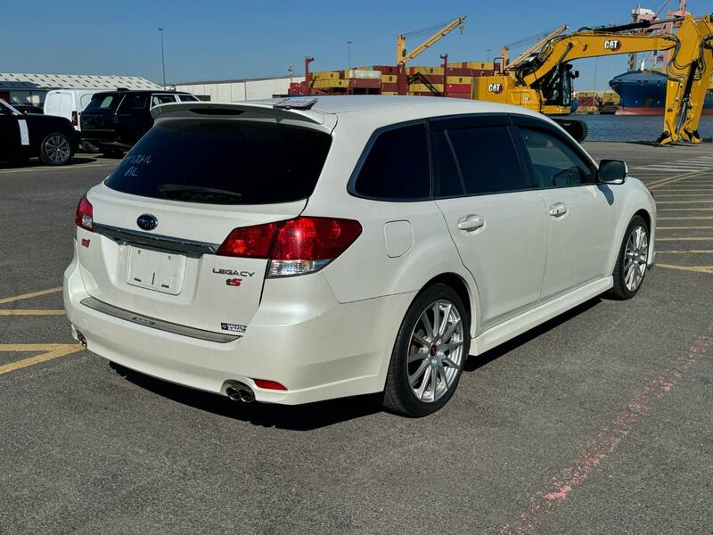 SUBARU LEGACY