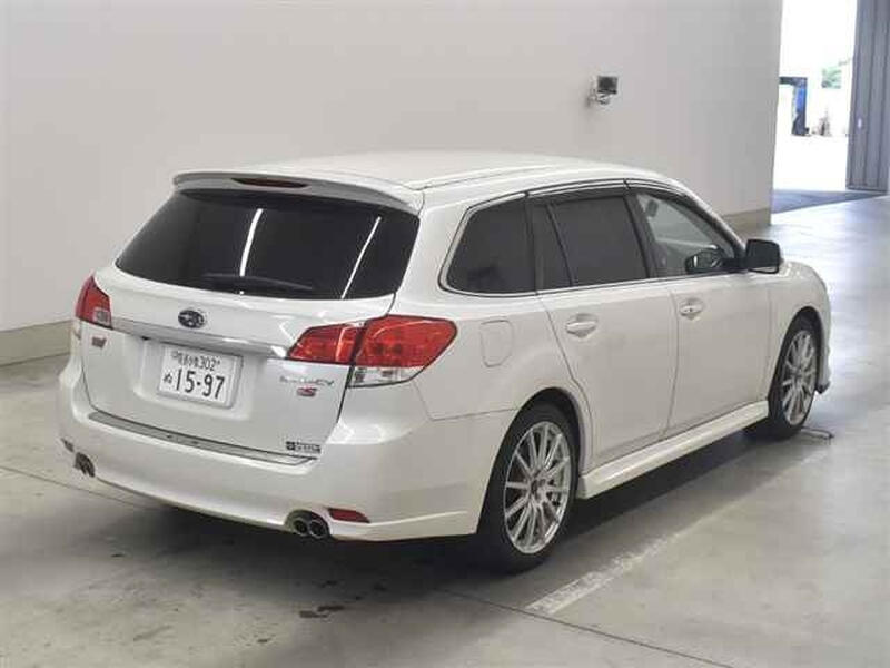 SUBARU LEGACY