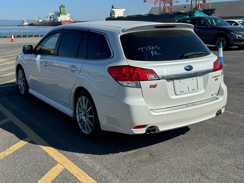 SUBARU LEGACY