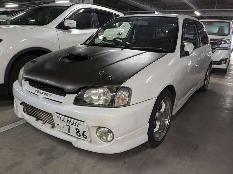 TOYOTA STARLET
