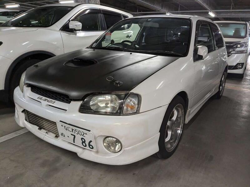 TOYOTA STARLET