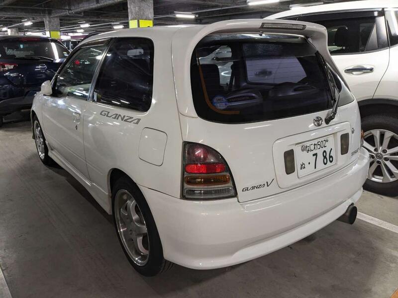 TOYOTA STARLET