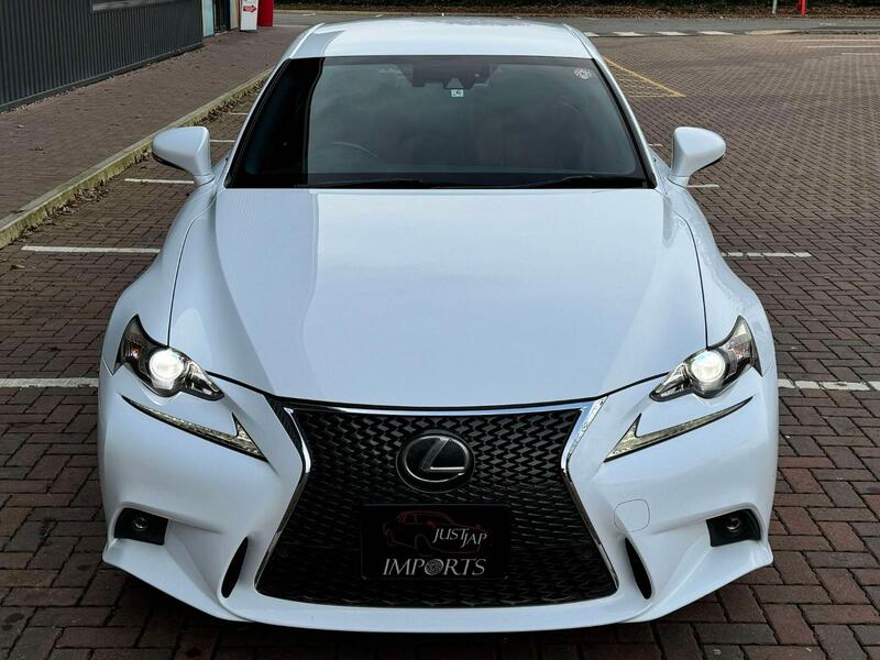 LEXUS IS