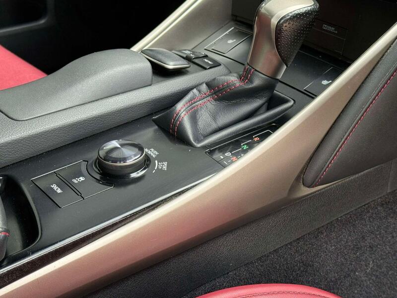 LEXUS IS