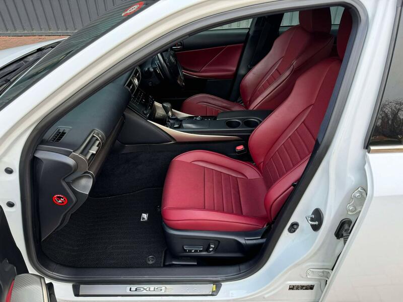 LEXUS IS