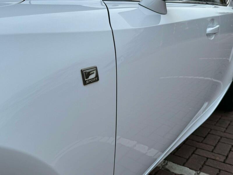 LEXUS IS