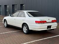 TOYOTA MARK II
