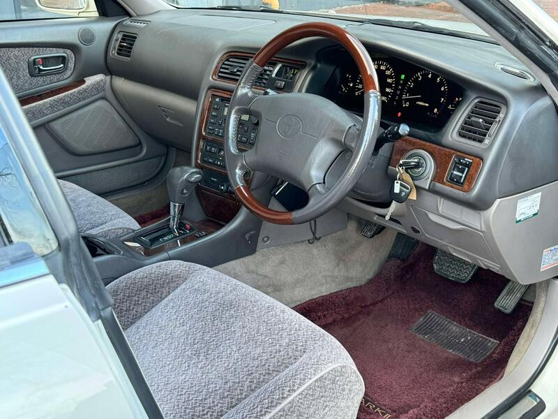 TOYOTA MARK II