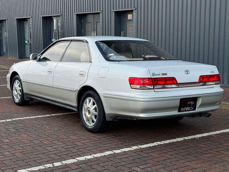 TOYOTA MARK II