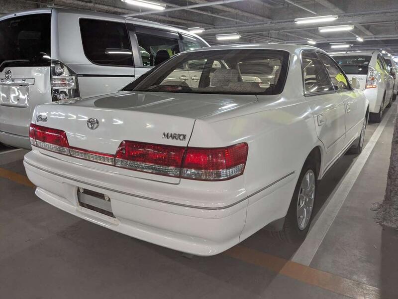 TOYOTA MARK II