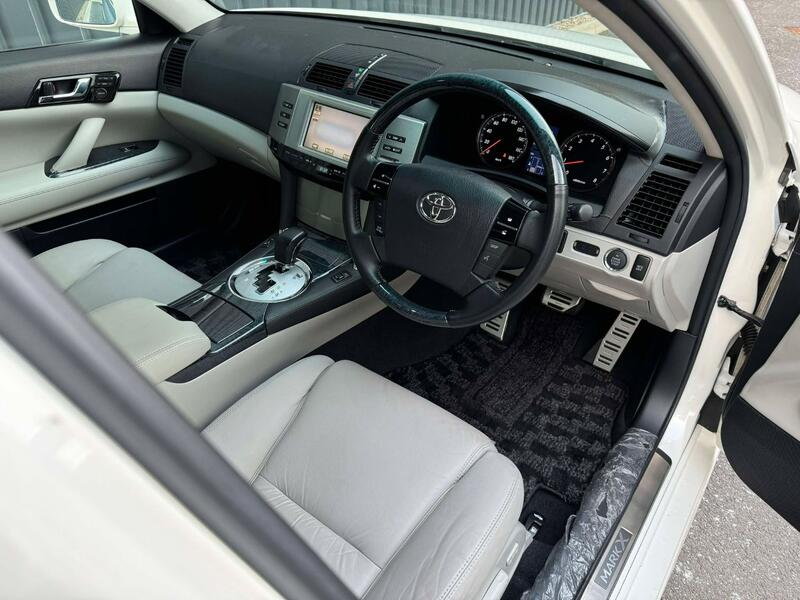 TOYOTA MARK X