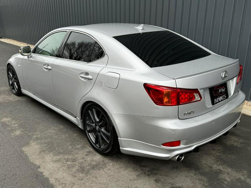 LEXUS IS