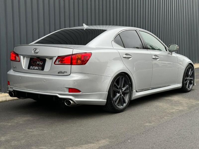 LEXUS IS