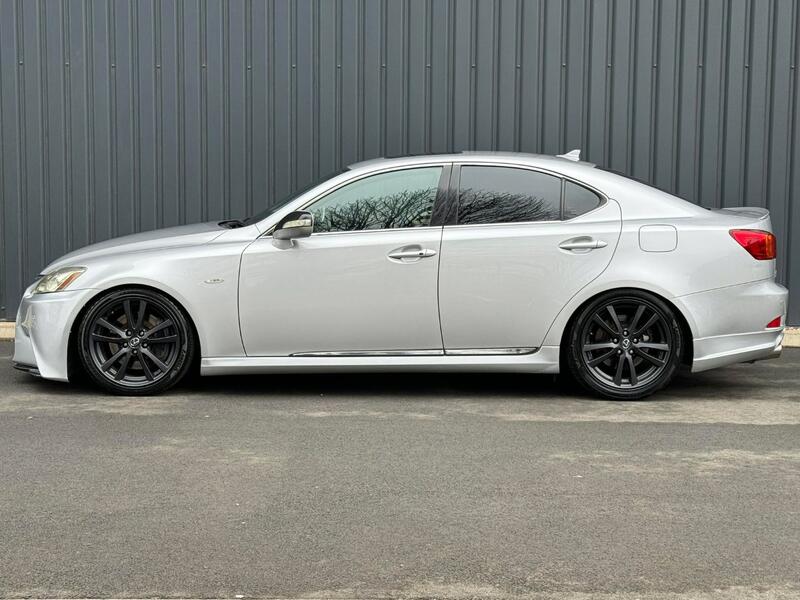 LEXUS IS