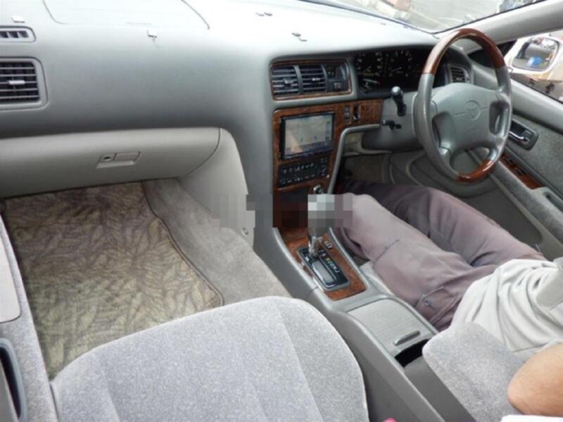 TOYOTA MARK II