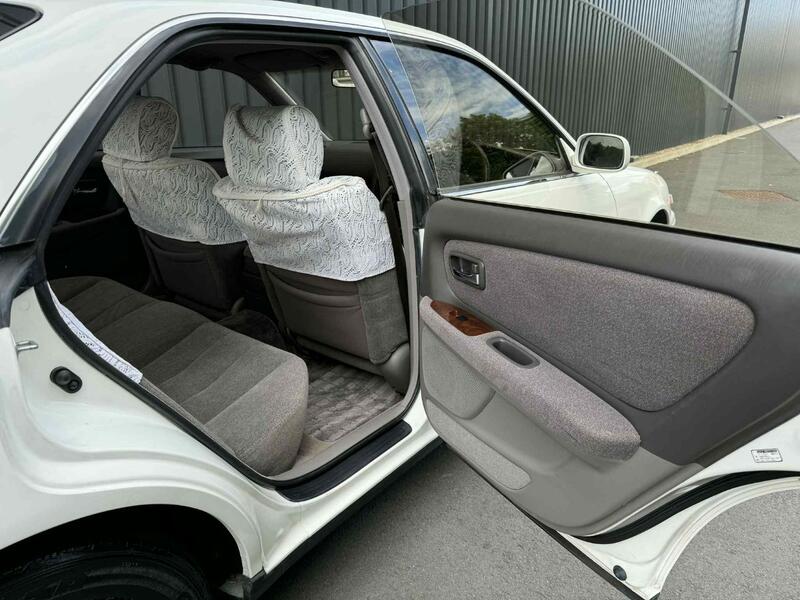 TOYOTA MARK II