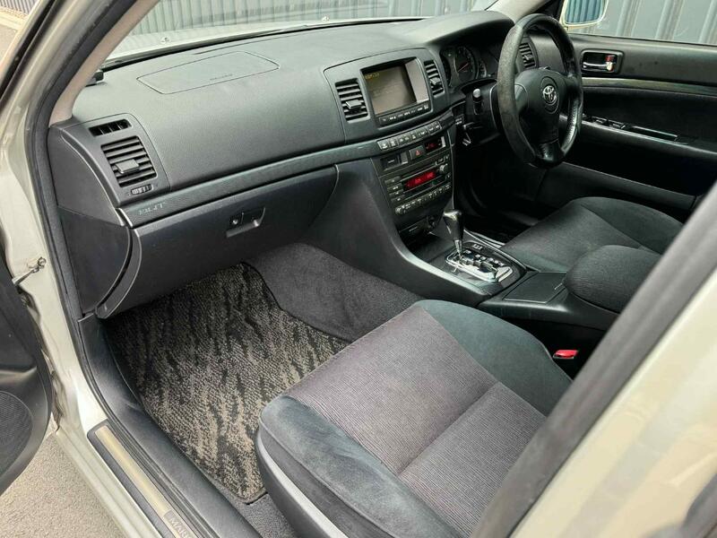 TOYOTA MARK II