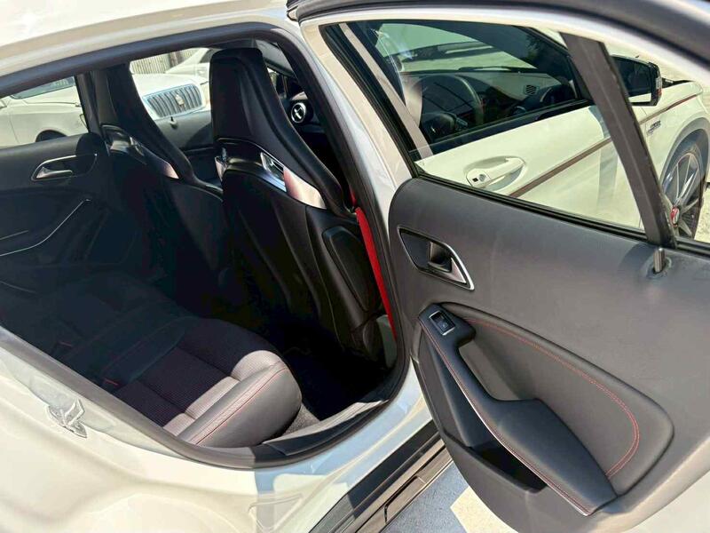 MERCEDES-BENZ GLA CLASS