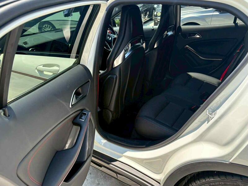 MERCEDES-BENZ GLA CLASS