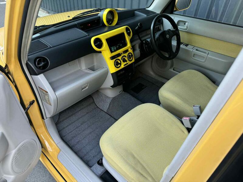 TOYOTA BB