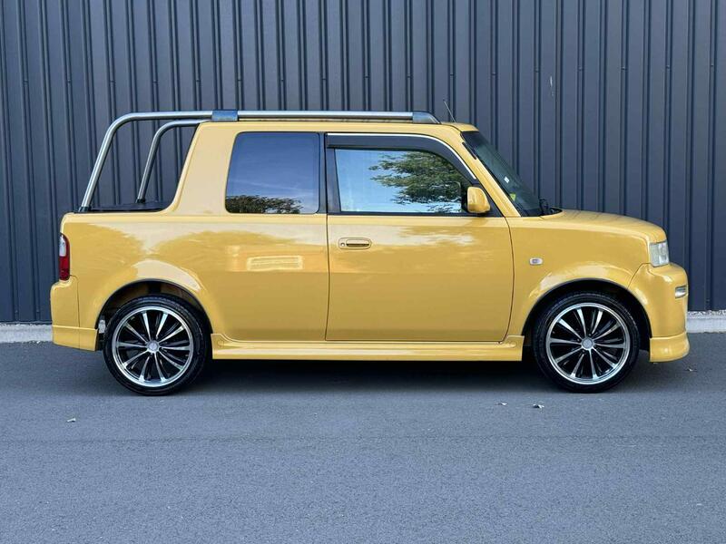 TOYOTA BB