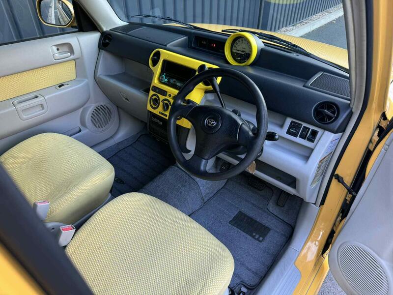 TOYOTA BB